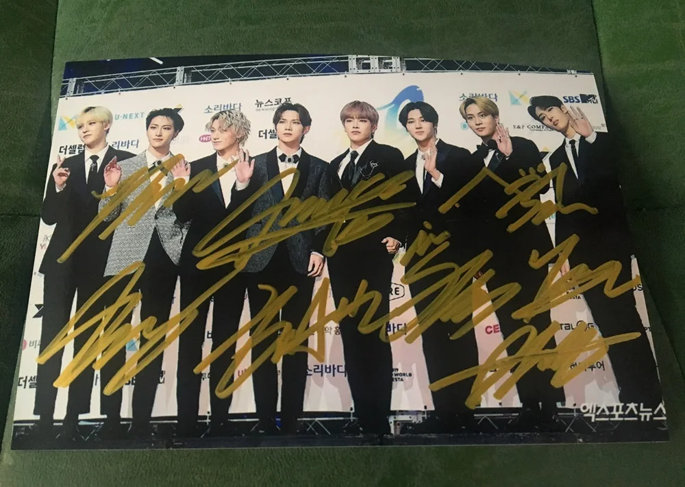 ATEEZ 集体签名照片 MAMA颁奖典礼 20192