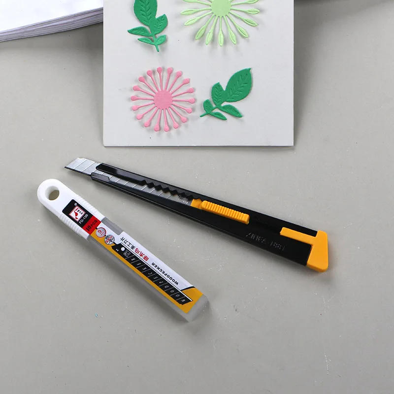 

DUOFEN CRAFTING TOOLS Easy mini utility knife for DIY papercraft project Scrapbook album book