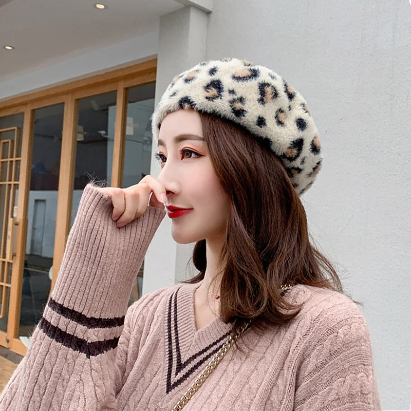 

TJ-TingJun New Leopard-print Beret Winter Collection Designed To Keep Women Warm With Matching Ermine Painter's Hat BCM555