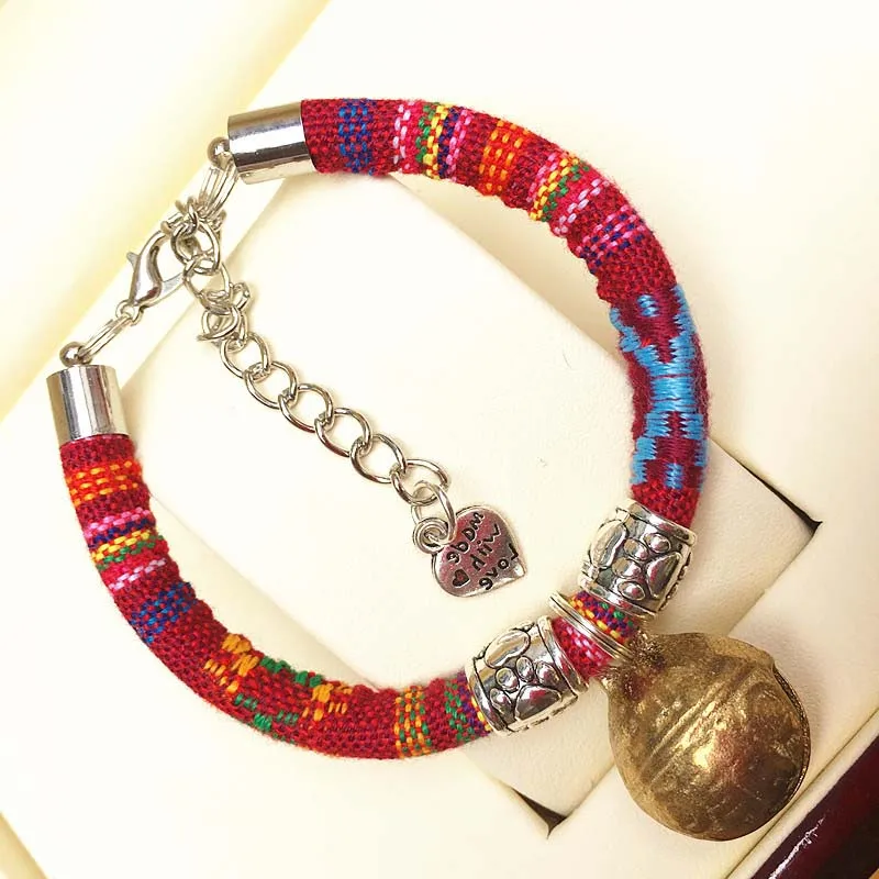 Bys12_WineRed