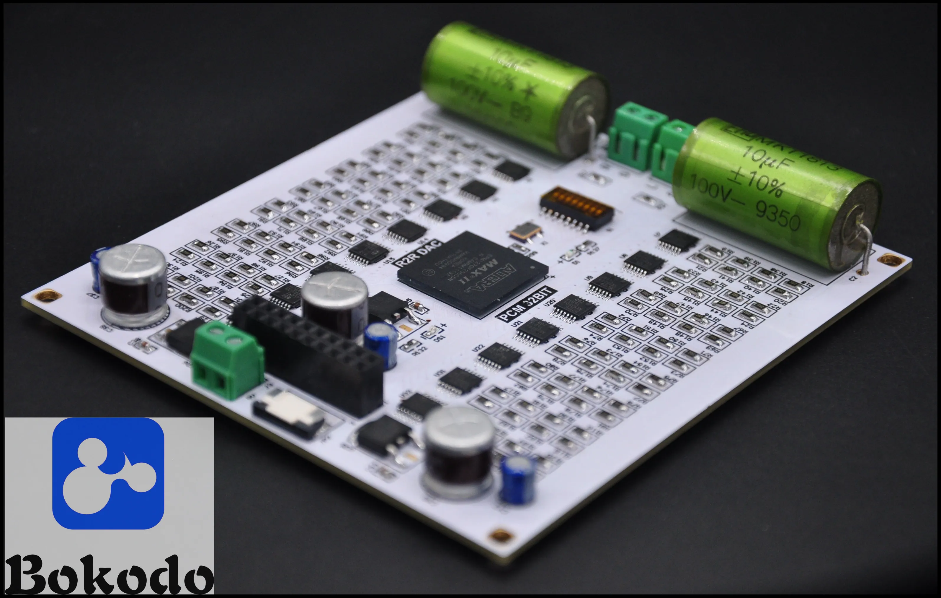 R2R PCM 32-битный полностью дискретный декодирования ЦАП стерео с Дисплей