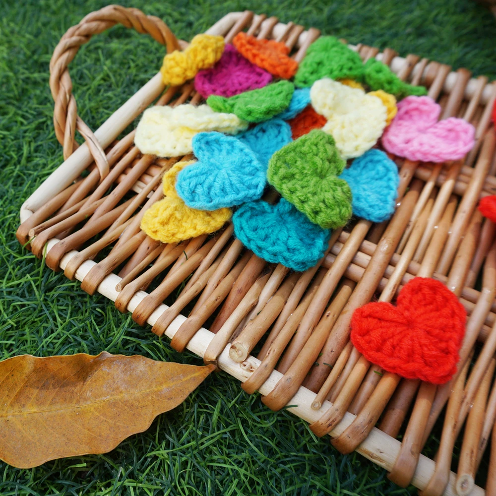 100pcs Acrylic Colorful Crochet Hearts Clothes Appeal DIY Pad Accessory Handmade Knitted Clothing Patch Girl's Headwear