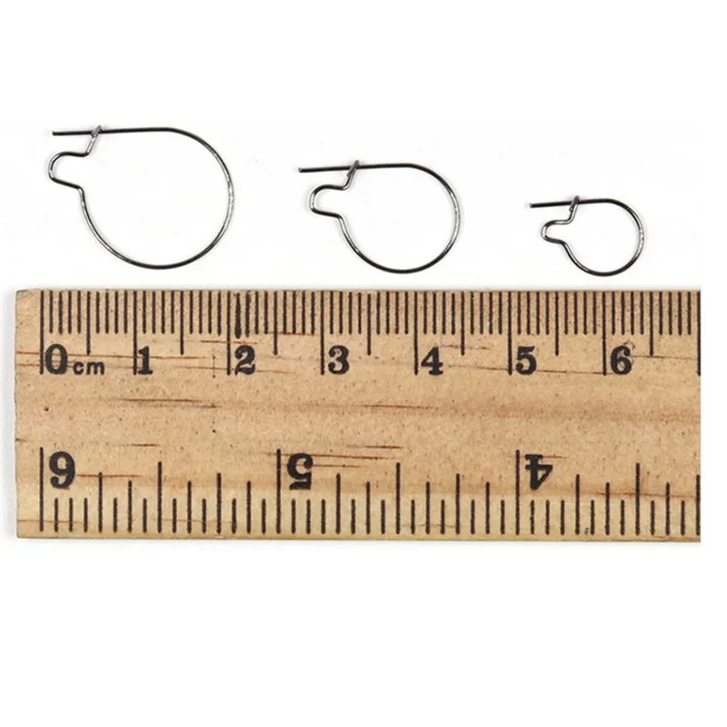 272697_no-logo_272697-01-04