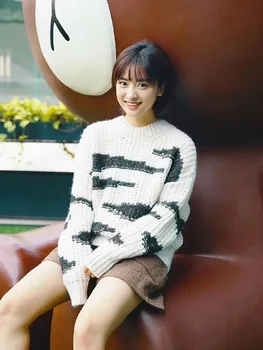 

Women O Neck Striped Knitted Sweater Loose Knitted Casual Autumn Winter Pullover