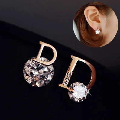 

2019 New Korean Fashion Popular Rhinestone Flash Stud Earrings Exquisite Zircon Letter D Word Earrings For Women Jewelry