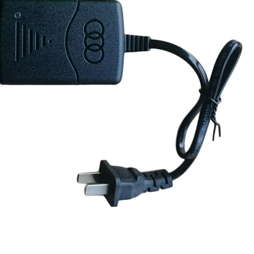 Батарея Зарядное устройство 12V 1250mA двигателя автомобиля грузовик с гермовыводом кислотно-переменного тока 110V 220V