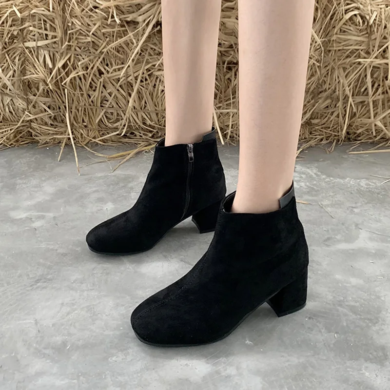 Bootee/женские резиновые сапоги г.; женская обувь; Роскошные Дизайнерские непромокаемые чулки на молнии и не сужающемся книзу массивном каблуке; Высокий каблук средней высоты