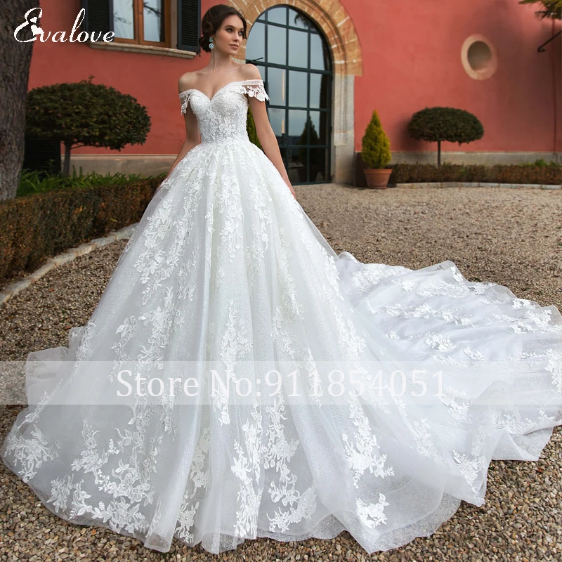 EVALOVE Gorgeous Appliques Royal Train A-Line Wedding Dress Sweetheart Neck Lace Up Beading Sparkly Tulle Princess Bridal Gown vintage wedding dresses