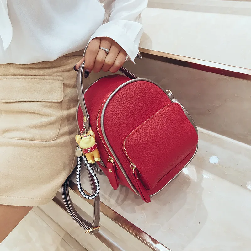 

The new Korean version of Chic in 2019 uses Mini Mini shoulder bags for women's small backpacks for leisure.