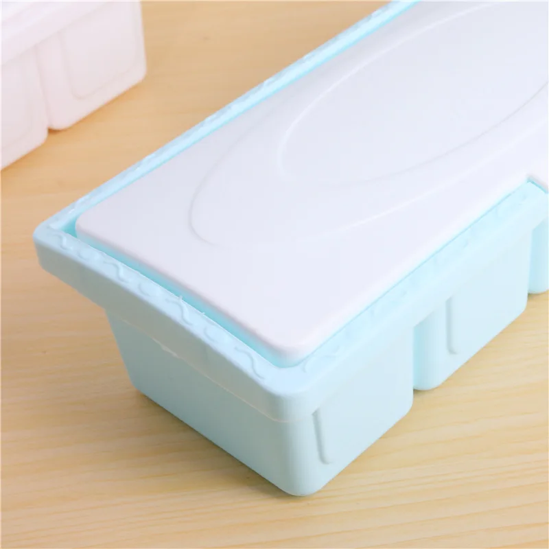 Обычный цвет с 4 отсеками контейнеры для приправ перегородки для кухни с ложкой MSG солонка приправа коробка