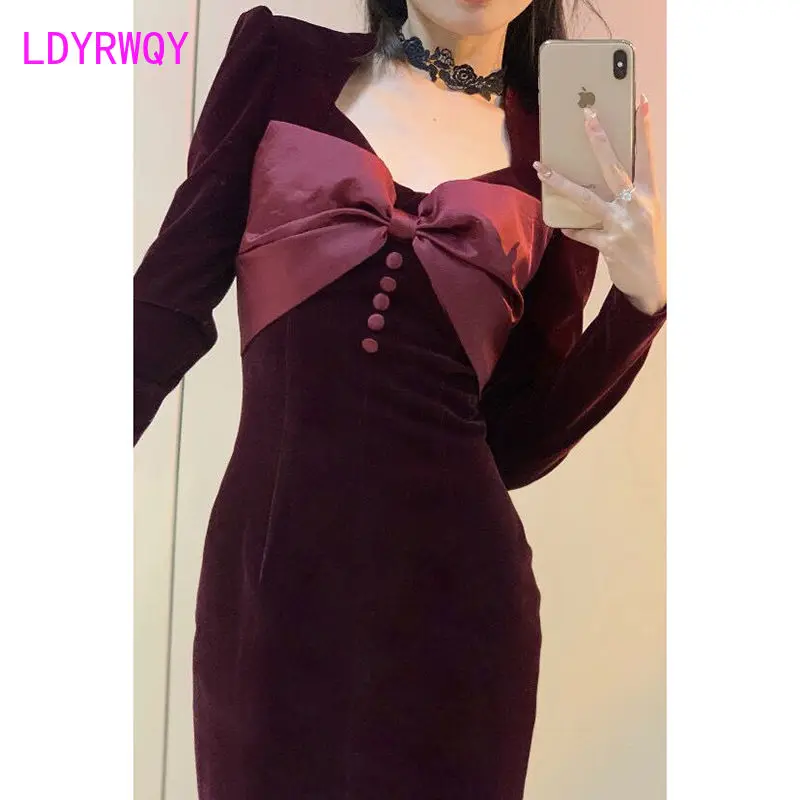 

Women's 2022 new trendy temperament V-neck bowknot dress in the long section with waist bottoming