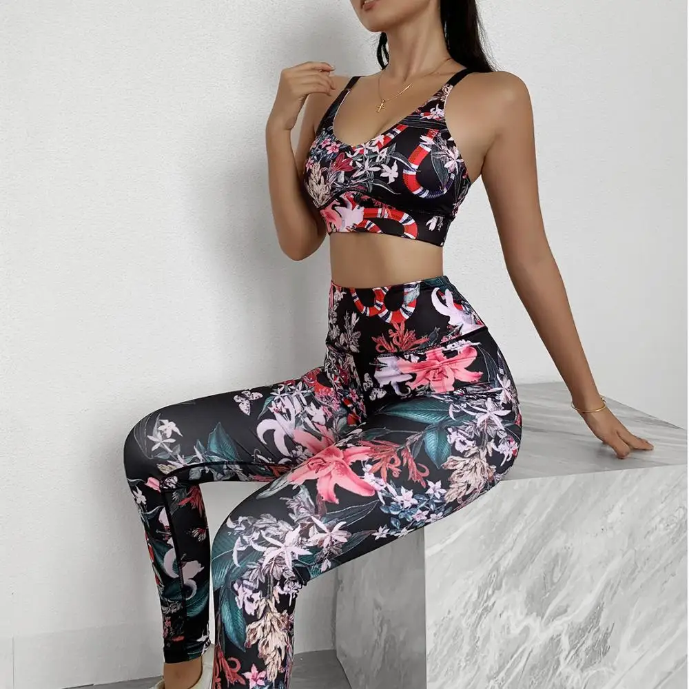 

2021 Fashion Women Set 2 Piece flowers Seamless Sport Suit Gym Clothes Fitness Crop Top Shirt High Waist Sportswear