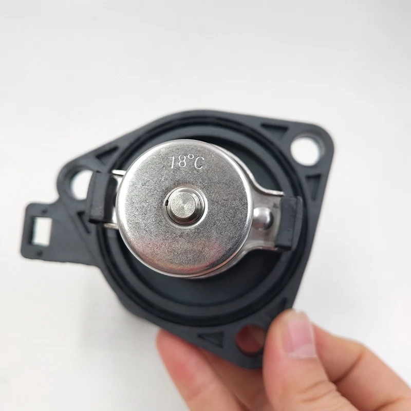 High Quality 19301RAF003 Engine Coolant Thermostat Assembly for Honda Civic Si CR-V Acura RSX RDX