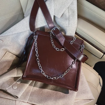 

French Designer Fashion Vintage Chain Shoulder Bag & Large Capacity Shoulder Bag Width 26cm High 25cm Thickness 8cm