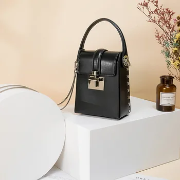 

Chain Bag Women 2019 New Fashion One Shoulder Messenger Bag Small Bag Mini Square Bag