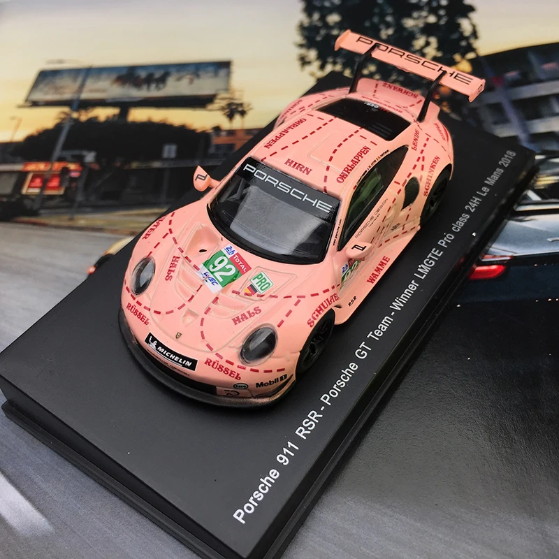 991 Rsr Le Mansai коллекционные вещи дисплей мебель чем Миниатюрные модели автомобилей Рождественские подарки на день рождения - Цвет: Porsche pink pig92