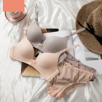 

2020 New Arrival Sexy Bra Briefs Set With Bow Female Underwear Striped Wire Free Bras Push Up Bralette And Panties 2 Pcs Set