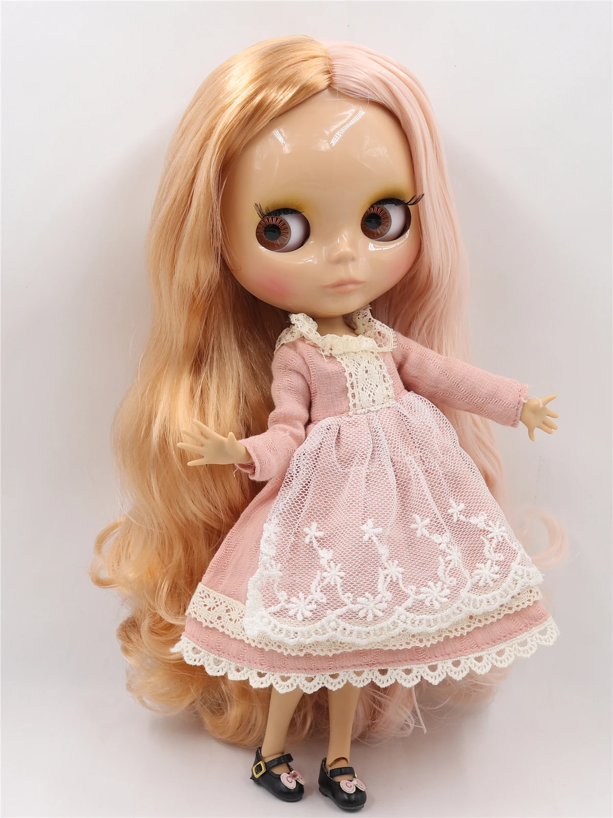 Neo Blythe Doll with Multi-Color Hair, Tan Skin, Shiny Cute Face & Custom Jointed Body 1