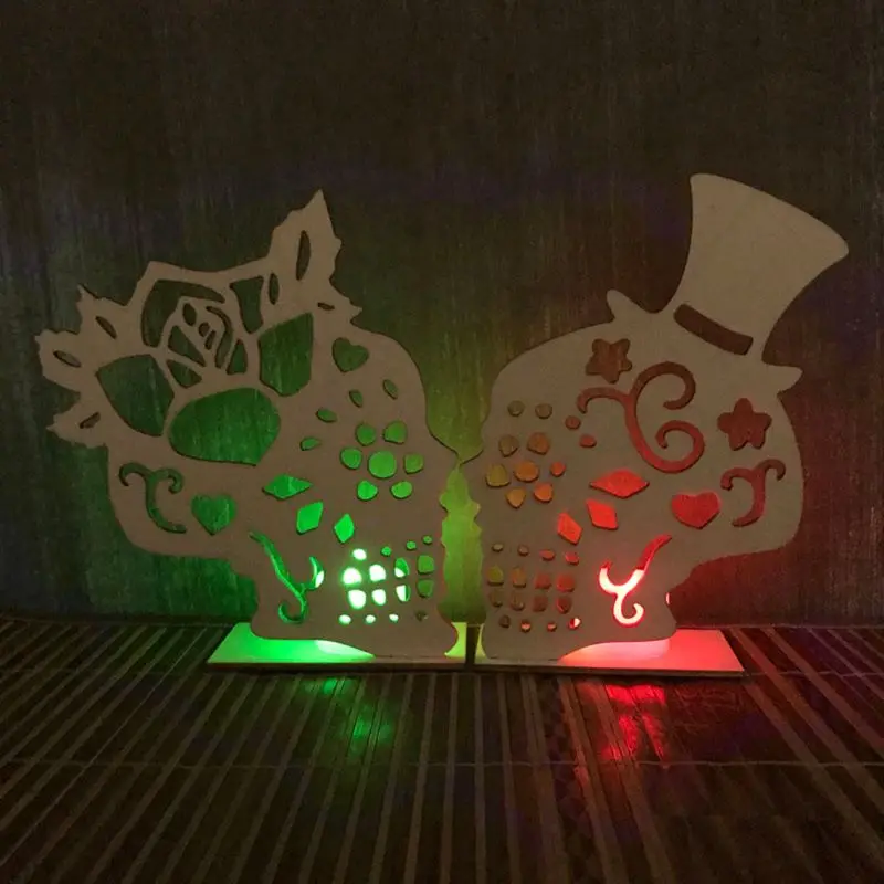 

Halloween Wooden Skull Mr and Mrs Pendant Ornaments with LED Light DIY Festival Party Home Decoration