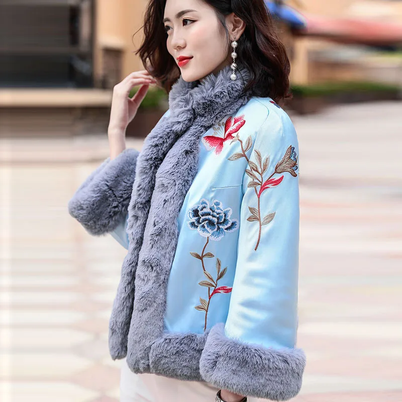 Зимний костюм Hanfu Женское пальто в национальном стиле китайская мода теплая хлопковая верхняя одежда элегантное лоскутное пальто с вышивкой W032