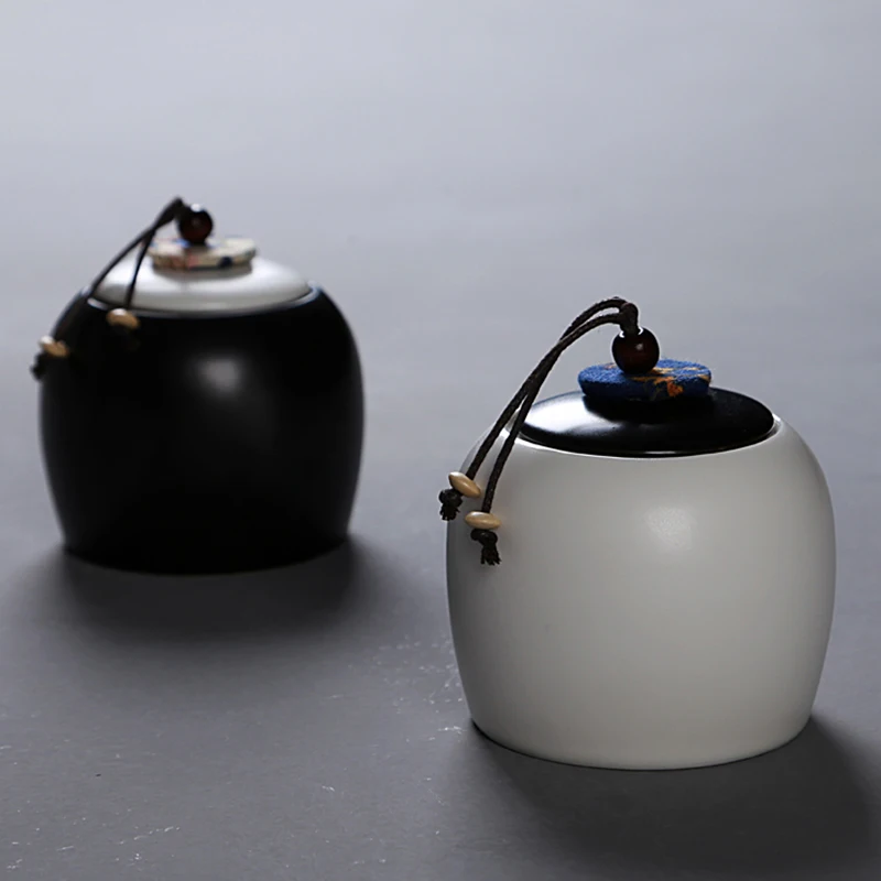 

Black and White Ceramic Storage Jar Sealed Candy Snack Coffee Bean Storage Jar Stoneware Food Storage Container Home Decoration