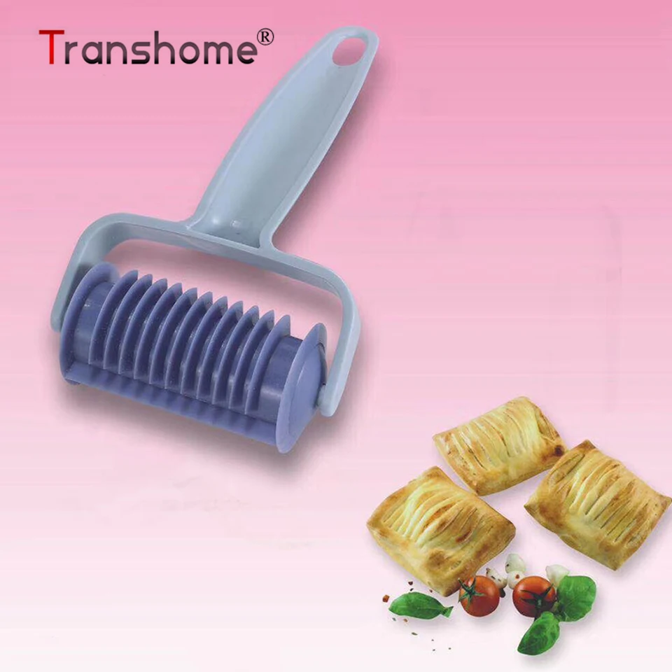 

Transhome Christmas Cookie Cutters Plastic Creative DIY Cookie Roller Cutter Roller Knife Bread Making Mold Baking Pastry Tools