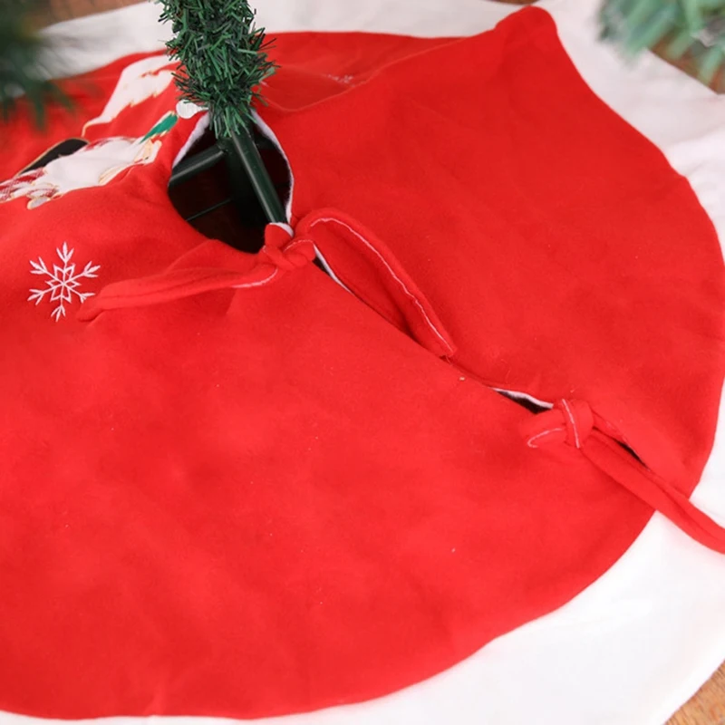 Home Decoration Christmas Tree Skirt Santa Claus Pattern Embroidered Christmas Tree Carpet for Holiday Home Supplies Decor