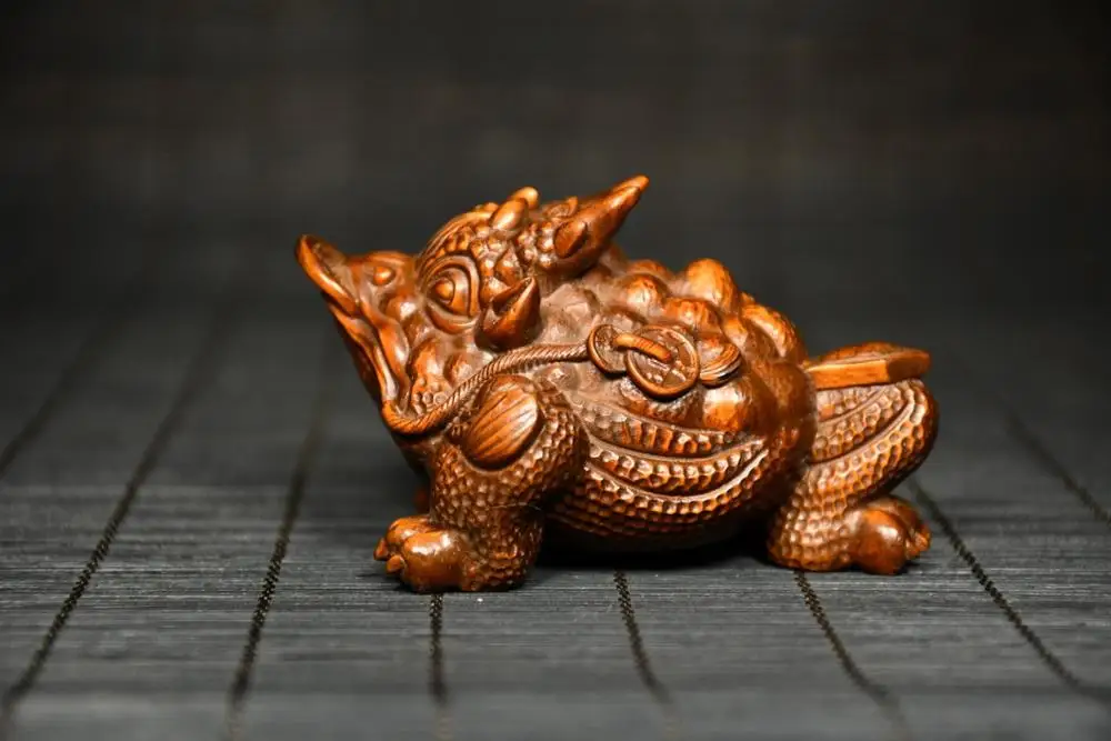 

Home Decor 4" China Collection Old Boxwood Three-legged golden toad statue Golden Toad Spit Gold Coins Implication Lucky fortune