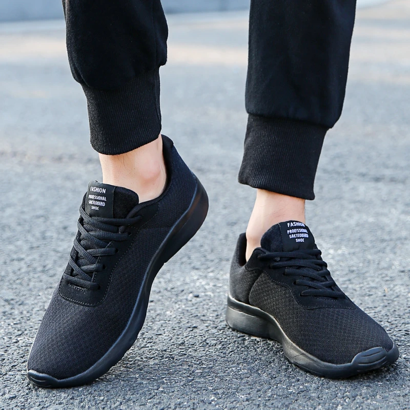 lightweight men's casual shoes