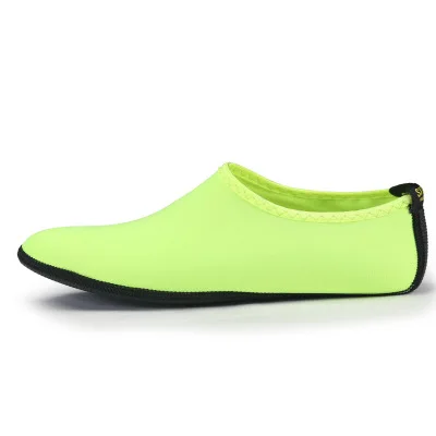 New multicolor men and women diving socks snorkeling socks adult beach socks shoes non-slip river shoes - Цвет: green