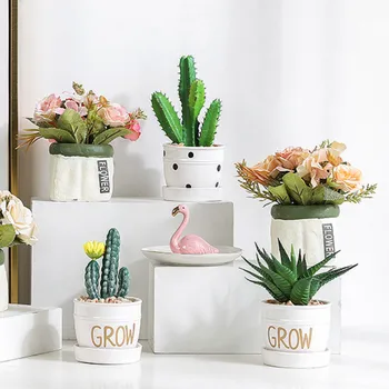 

Nordic Creative Figurines Living Room Statues Desk Decoration Gift House Decoration Figurines Decoracion Hogar Home Decor DB60BJ