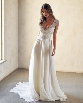 

Vintage A-line Sexy V-neck Beaded Crystals Bridal Wedding Gowns 2020 Backless Bohemian Ivory Chiffon Boho Wedding Dress Chic