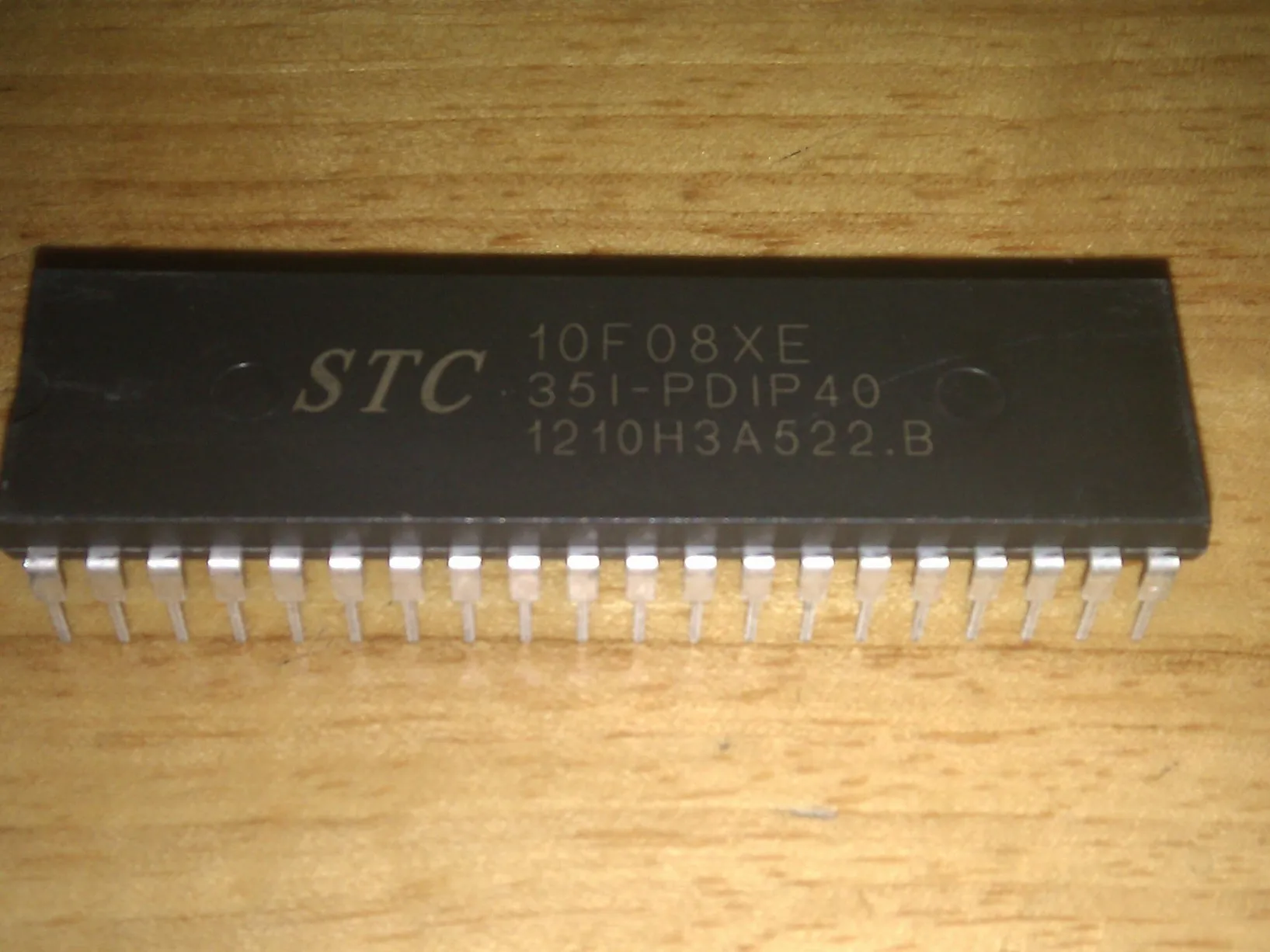 STC10F08XE-35I-PDIP40