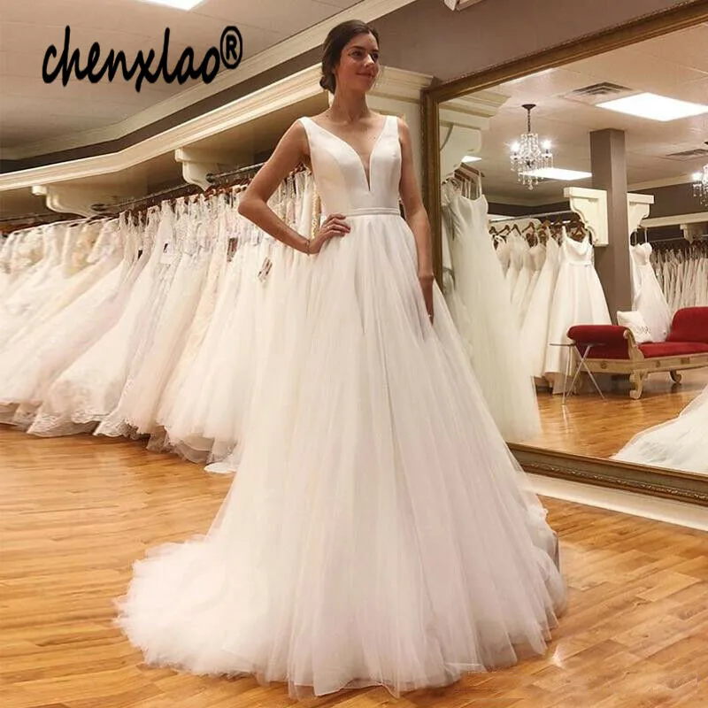 Beach Wedding Dress 2019 With Sashes Puff Tulle Princess Vintage Bridal Dress V Neck Wedding Gown