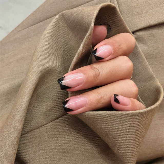 Detachable False Nails French with Black Line Fake Nails Full Cover Nail Art Tips Press on Nails with Glue Manicure Tools