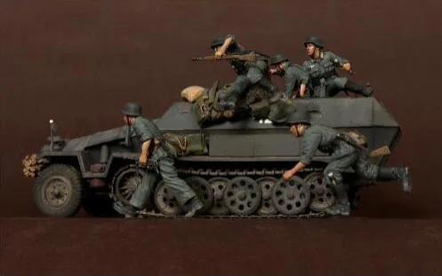 1/35 Смола Модель Строительный комплект фигурка солдата в танке(без бронированного автомобиля