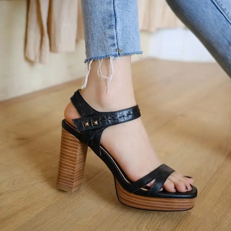 O1CN01VkY3D324JxzTTtasE_!!547317371