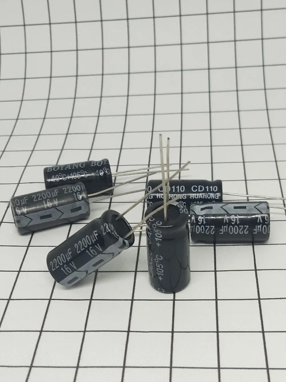 32507948068(2200UF 16V  10 20) (3)