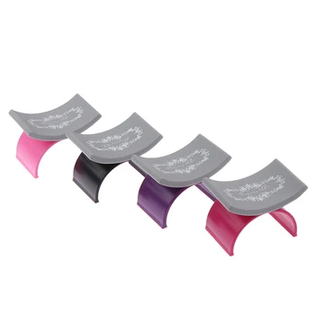 

1Pcs U Shape Comfortable Nail Art Pillow Hand Holder Cushion Plastic & Silicone Cushion Nail Arm Rest Manicure Tool Equipment