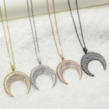 

4Pcs Wholesale zircon Crescent pendant necklace Fashion jewelry necklace Mix color Eyes zircon jewelry pendant jewelry gift50183