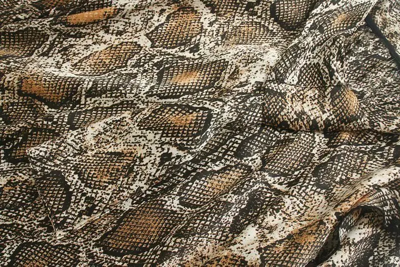 Женский Принт змеиной кожи, повседневная женская блузка с длинными рукавами и бантом, шикарные Блузы с животным узором, оборками, женские топы LS4203