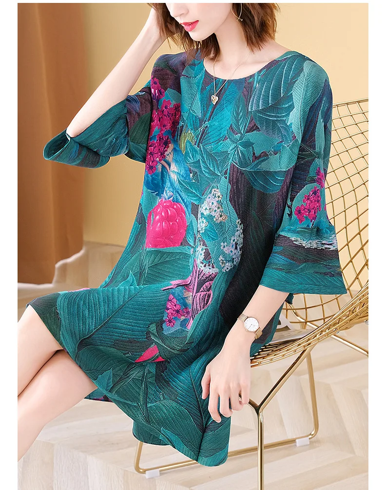 

HOT SELLING Fashion New the women's pleated top Floral print three quarter long T-shirt IN STOCK