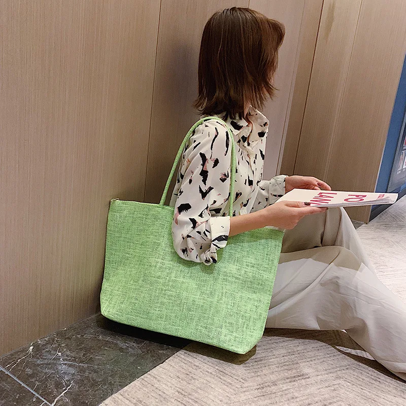 

2019 New Flax Color Package European and American Style Atmosphere Single Shoulder Oblique Bag