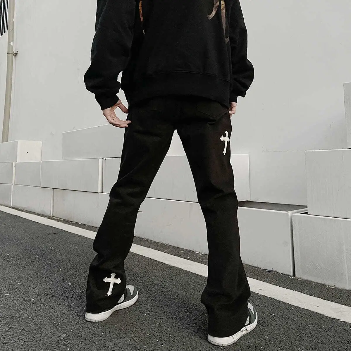 Slide image 4b6c5620dd9e4a6ca50429bd53599edf