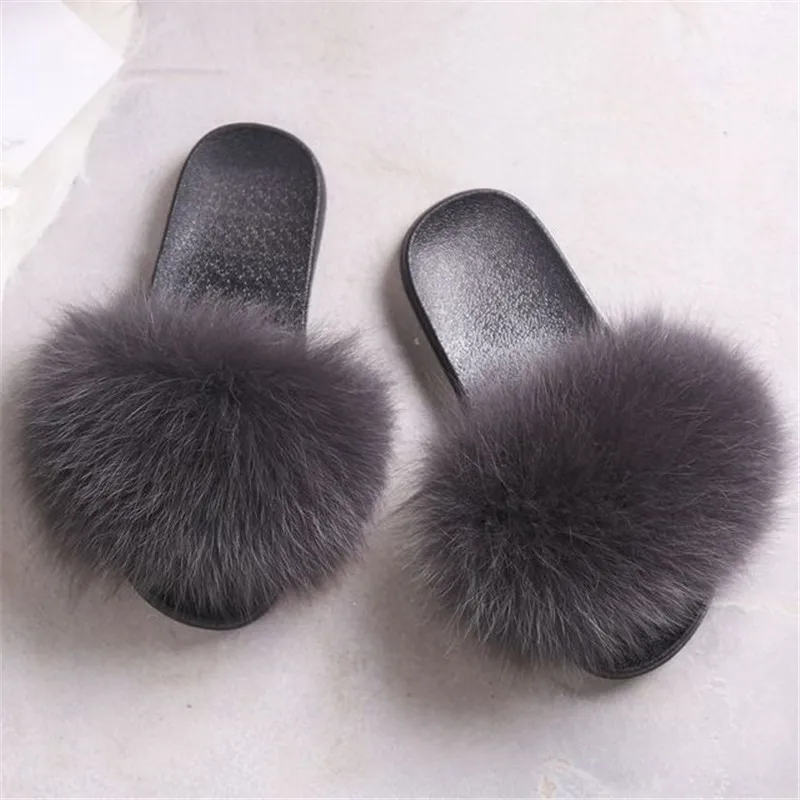 Женские зимние Шлепанцы из лисьего меха; теплые плюшевые тапочки; женские меховые сандалии; красивая обувь с пушистым мехом; женские меховые вьетнамки