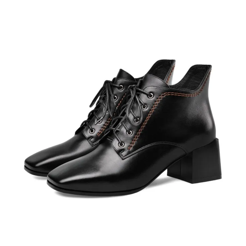 

2019 Autumn new women's shoes Leather lace Martin boots Short boots Thick heel Mid-heel women's shoes