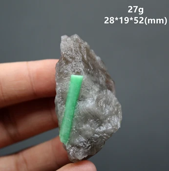 

100% Natural green emerald mineral gem-grade crystal specimens stones and crystals quartz crystals from china