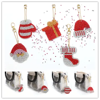 

5Pcs /set Mixed Christmas Gifts Socks Tree Charms Diamond Pendant Ornaments Beads For Earrings Shiny Necklace Xmas DIY keychain