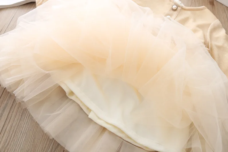 11904991547_938143651