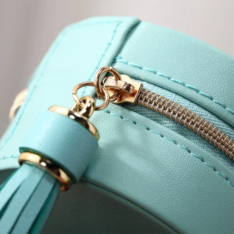 Mini Round Jewelry Box Carrying Bag Portable Velvet Chain Jewelry Box Earrings Earrings Storage Box